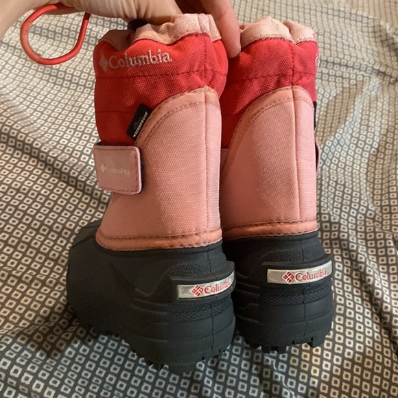 Pink Columbia snow boots, girls, size 5C - Picture 3 of 3